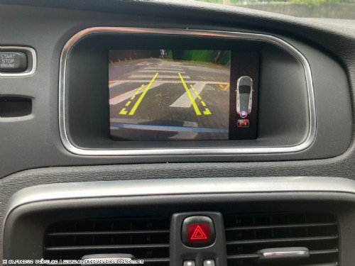 Volvo V40 2.0 T4 MOMENTUM  2018/2019
